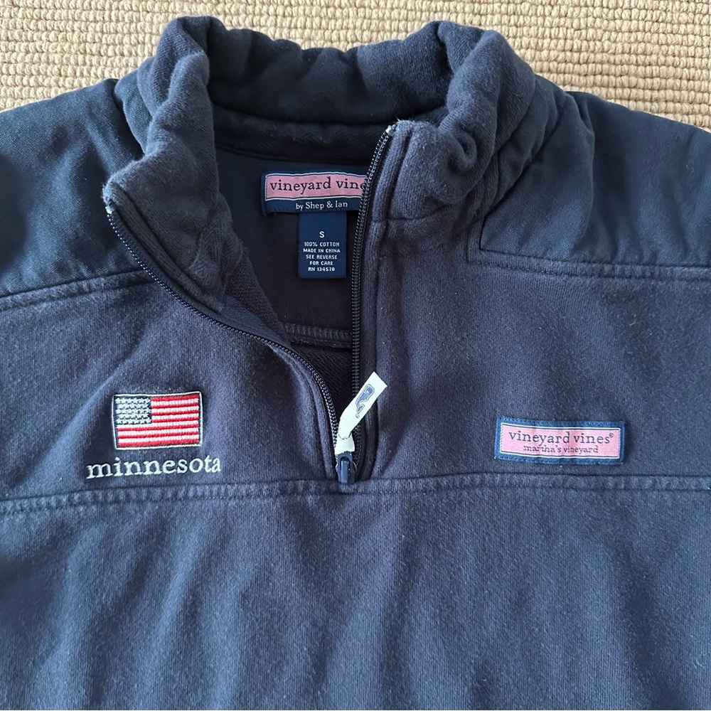 Vineyard vines shep shirt pullover, “Minnesota” personalization